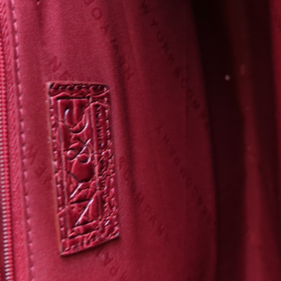 NY&C red crocodile pattern purse - Picture 5 of 6
